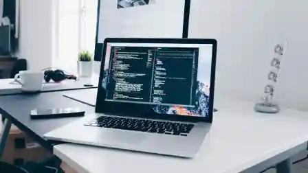 Outsourcing Website Sudah Lama Ada — Yang Sering Keliru Adalah Gambaran Tentangnya